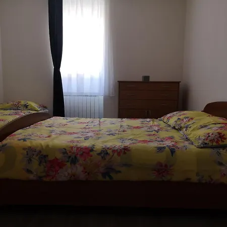 Butterfly Apartment Nedescina